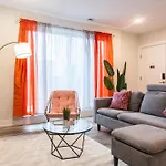 2 Bedroom Spacious Retreat-Wd-Wifi Free Parking