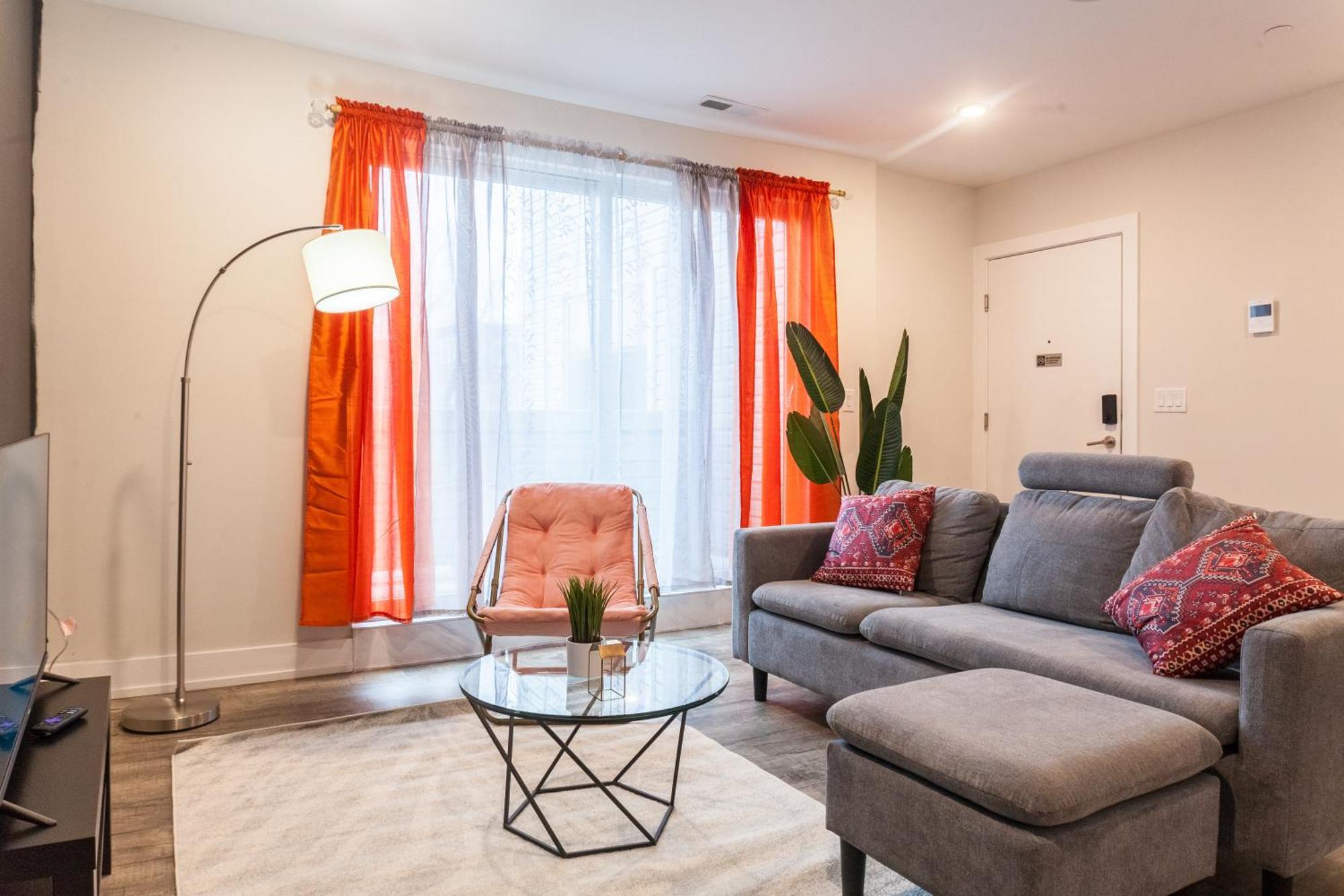 2 Bedroom Spacious Retreat-wd-wifi Free Parking Apartment Philadelphia