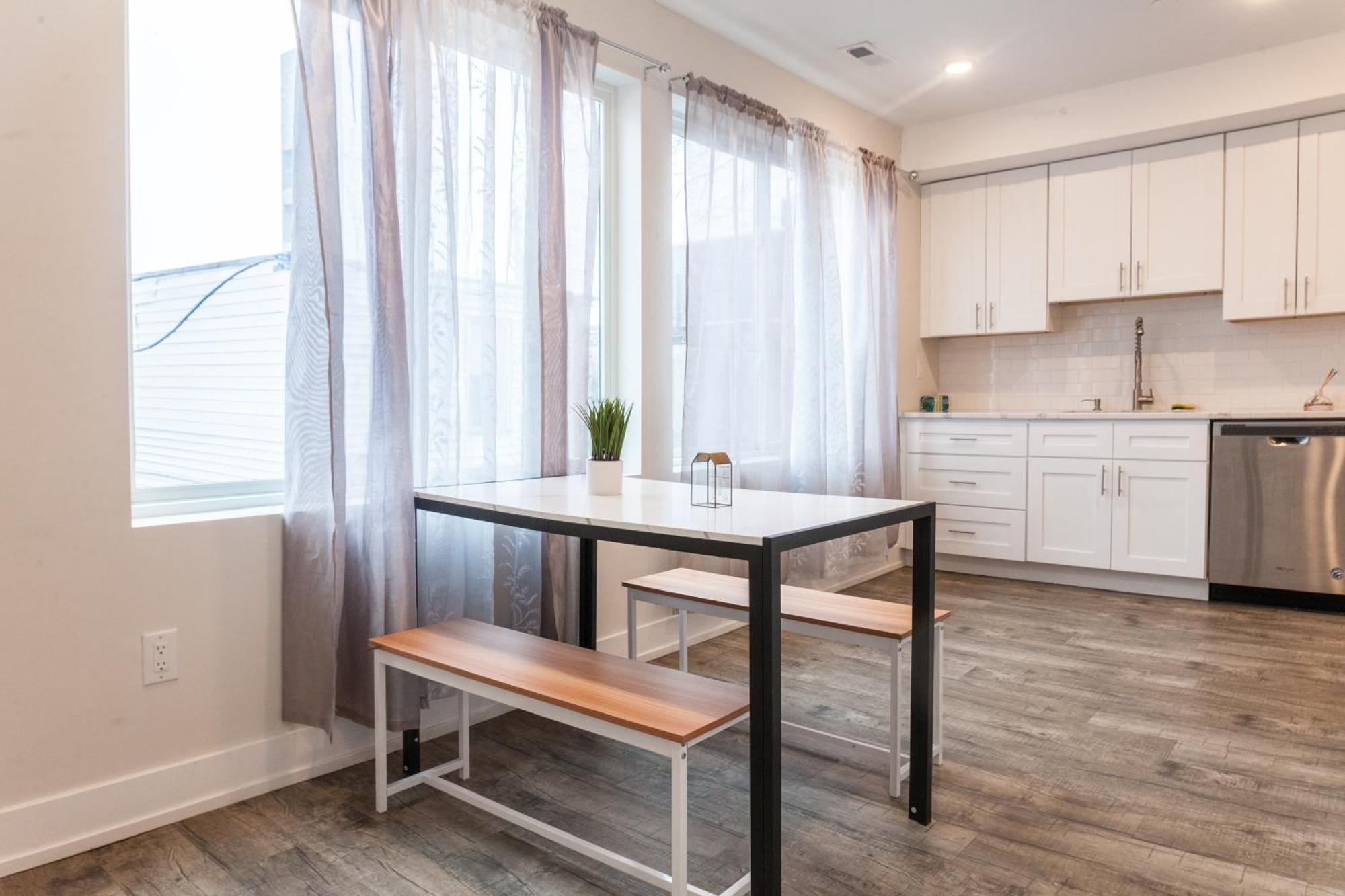 2 Bedroom Spacious Retreat-wd-wifi Free Parking *
