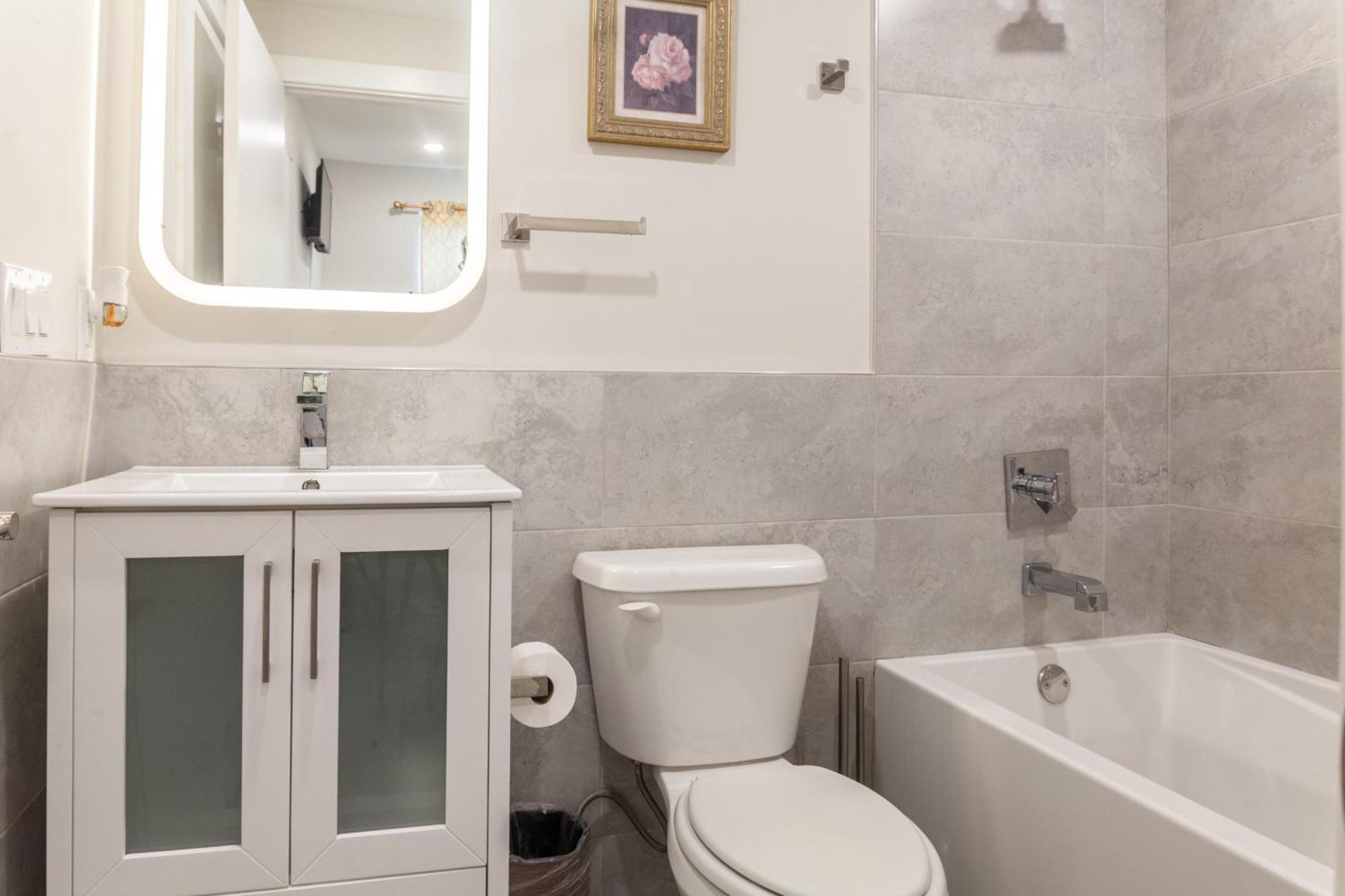 2 Bedroom Spacious Retreat-wd-wifi Free Parking